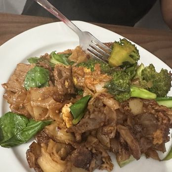Arun Thai Foods - Beef pad see eww level 5 spice level - Thai Near Me - Watauga, Texas