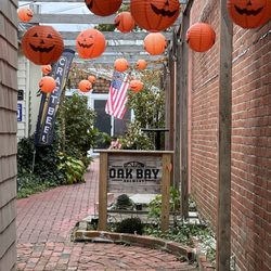Oak Bay Brewery - Entrance to Oak Bay brewery & tasting room.
