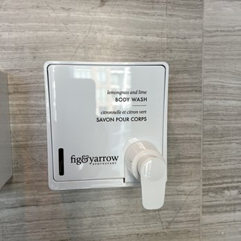 Paradox - Body wash dispenser - Hotels Near Me - Vancouver, British Columbia