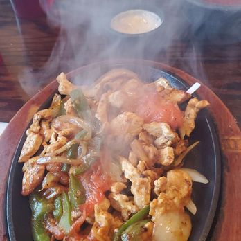 La Terraza Mexican Grill - Chicken fajitas - Mexican Near Me - Williamsburg, Virginia La Terraza Mexican Grill - Chicken fajitas - Mexican Near Me - Williamsburg, Virginia