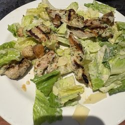 Giorgio's Ristorante and Bar - Caesar w grilled chicken