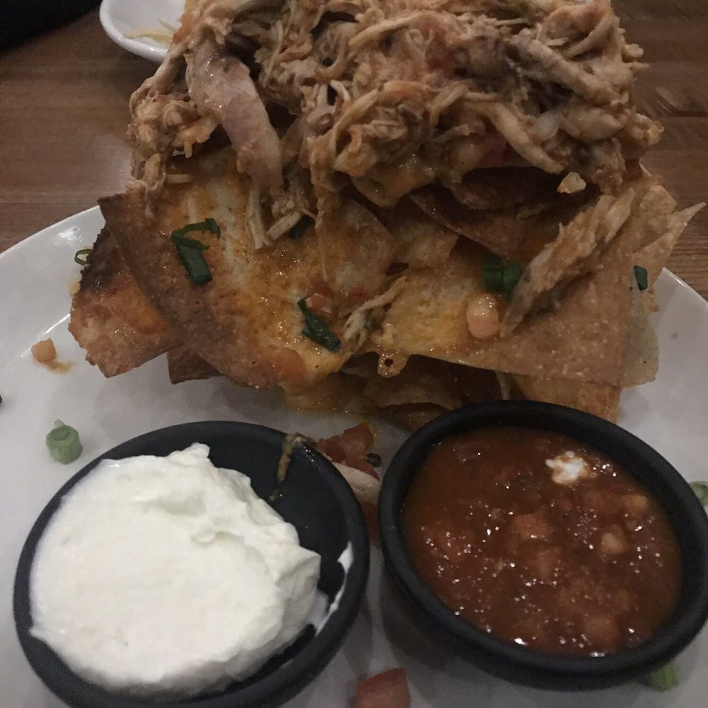 Moxies Dixon Road Restaurant - Canadian (New) Near Me - Etobicoke, Ontario