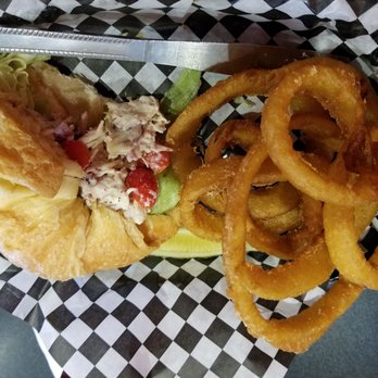 Corner Cafe - American Near Me - Portsmouth, Virginia Corner Cafe - American Near Me - Portsmouth, Virginia