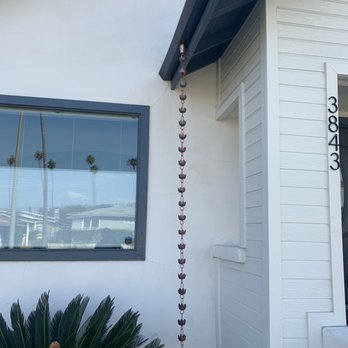 The Rain Gutters - Installed rain chain. - Gutter Services Near Me - Los Angeles, California