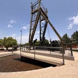 The Derrick Floor - 7/26/2024