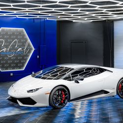 SWAT SoCal Wrap and Tint - No photoshop here! Lamborghini done with Feynlabs ceramic coating.