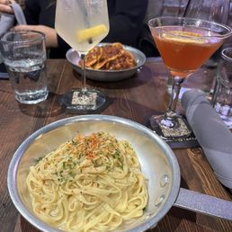 Aglio Olio e Peperoncino Aglio Olio e Peperoncino