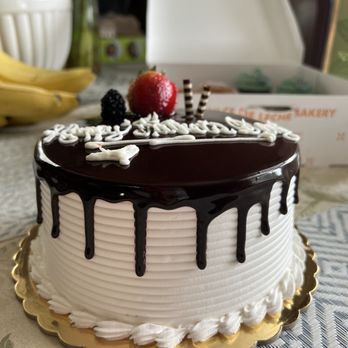 Dulce de Leche - DDL Chantilly 6" Cake - chocolate cake with layers of dulce de leche and whipped cream - Bakeries Near Me - Englewood, New Jersey