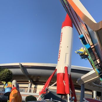 Alien Pizza Planet - Pizza Near Me - Anaheim, California