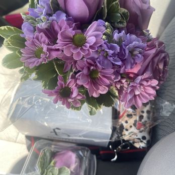 Flower Bar - Florists Near Me - Bakersfield, California Flower Bar - Florists Near Me - Bakersfield, California