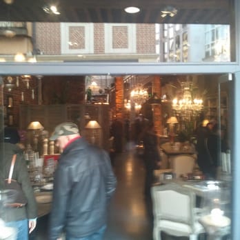 Du Bout Du Monde - Devanture - Shopping Near Me - Lille, 59
