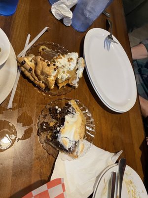 Photo of Mammy's Kitchen & Bar - Bardstown, KY, US. Pie - butterscotch and chocolate