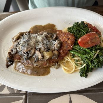 Grotto Downtown - Italian Near Me - Houston, Texas