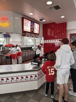 In-N-Out Burger by null