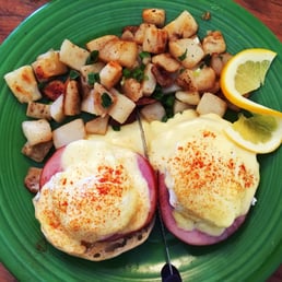 Classic Eggs Benedict