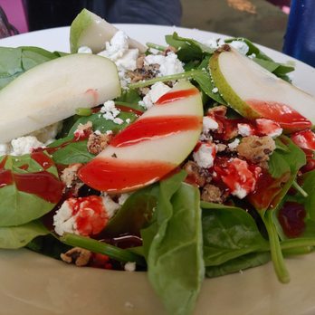 Ana Restaurant - Tasty pear salad with goat cheese, walnuts and strawberry vinaigrette - Italian Near Me - Warwick, New York