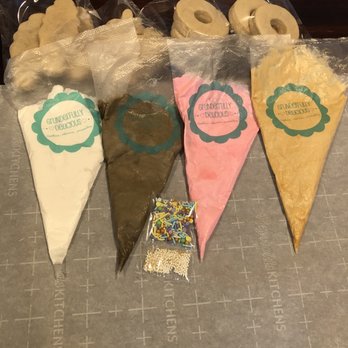 Fait Main Foods - Sugar cookie kit - Desserts Near Me Fait Main Foods - Sugar cookie kit - Desserts Near Me