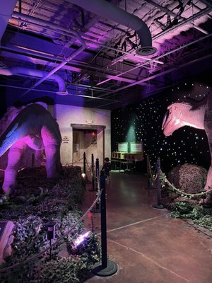 DINO SAFARI - Updated August 2025 - 14 Photos - 849 E Commerce St, San