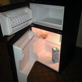 A Victory Inn & Suites - Big freezer that really gets cold! Better than your usual mini-fridge. - Hotels Near Me - Ann Arbor, Michigan