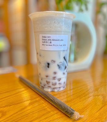 Yifang Taiwan Fruit Tea by null