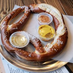 Casa Larga Vineyards - Pretzel at Casa Larga - The Chipotle Dip was Superb