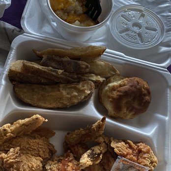 Lee's Famous Recipe Chicken - Chicken Wings Near Me - Sanford, Florida Lee's Famous Recipe Chicken - Chicken Wings Near Me - Sanford, Florida