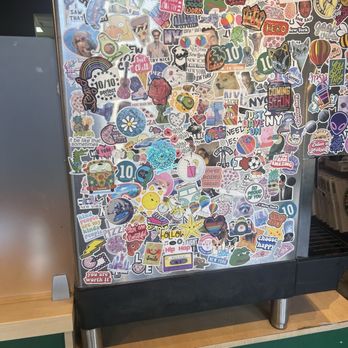 10 PIZZA - Cute soda machine - Pizza Near Me - Falls Church, Virginia