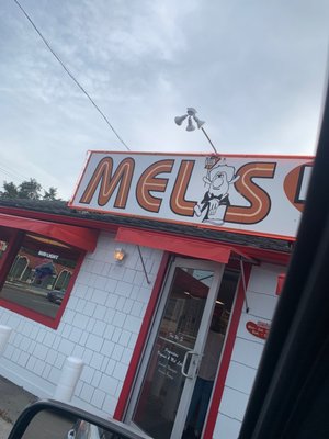 Mel's Hot Dogs by null