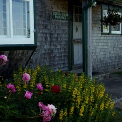 Whale Cove Cottages - Photo credit: Allan Dibiase