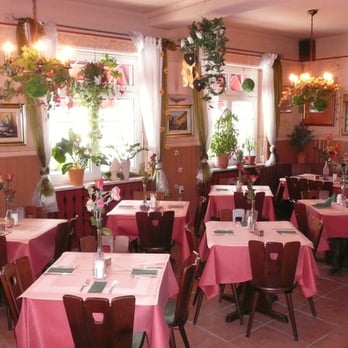 Pizzeria Ischia - Pizza Near Me - Dahn, RP