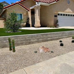 Front yard landscape