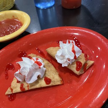 El Sombrero - Surprise dessert at end of meal. - Mexican Near Me - Lincolnton, Georgia El Sombrero - Surprise dessert at end of meal. - Mexican Near Me - Lincolnton, Georgia