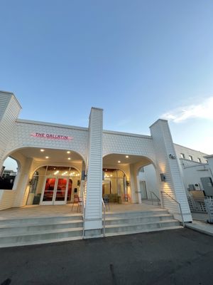 The Gallatin Hotel by null