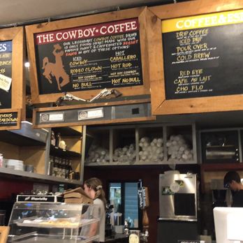 Common Grounds - Inside - Coffee & Tea Near Me - Waco, Texas