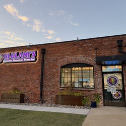 Ululani's Hawaiian Shave Ice