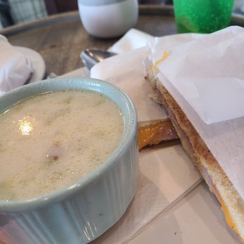 Auntie Irene's Coffee Shop - Ham and potato soup and breakfast panini. - Ice Cream & Frozen Yogurt Near Me - Des Moines, Washington Auntie Irene's Coffee Shop - Ham and potato soup and breakfast panini. - Ice Cream & Frozen Yogurt Near Me - Des Moines, Washington