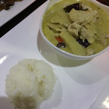 Nur Thai - Green curry: 5/10 but I may be biased as I dont like coconut based curries - Thai Near Me - Park, New York Nur Thai - Green curry: 5/10 but I may be biased as I dont like coconut based curries - Thai Near Me - Park, New York