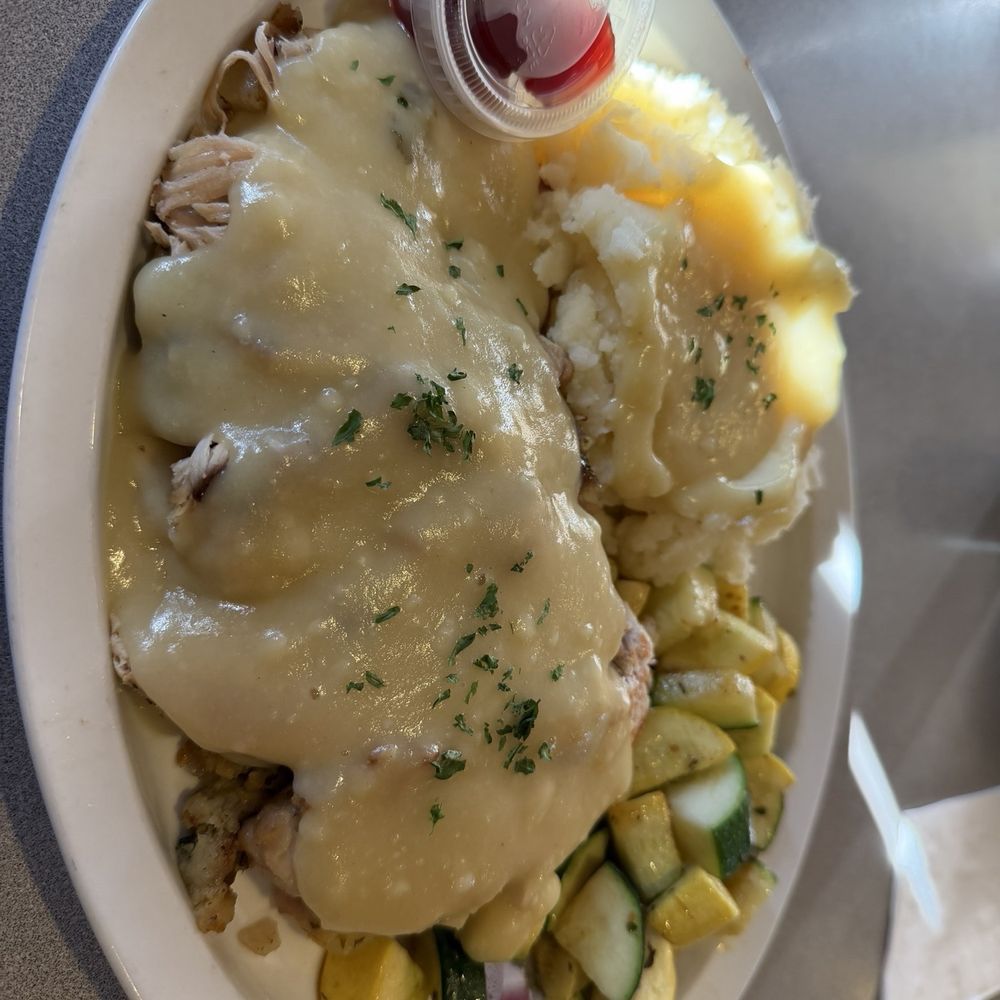 Goldenwest Diner - Turkey dinner - Diners Near Me - Westminster, California