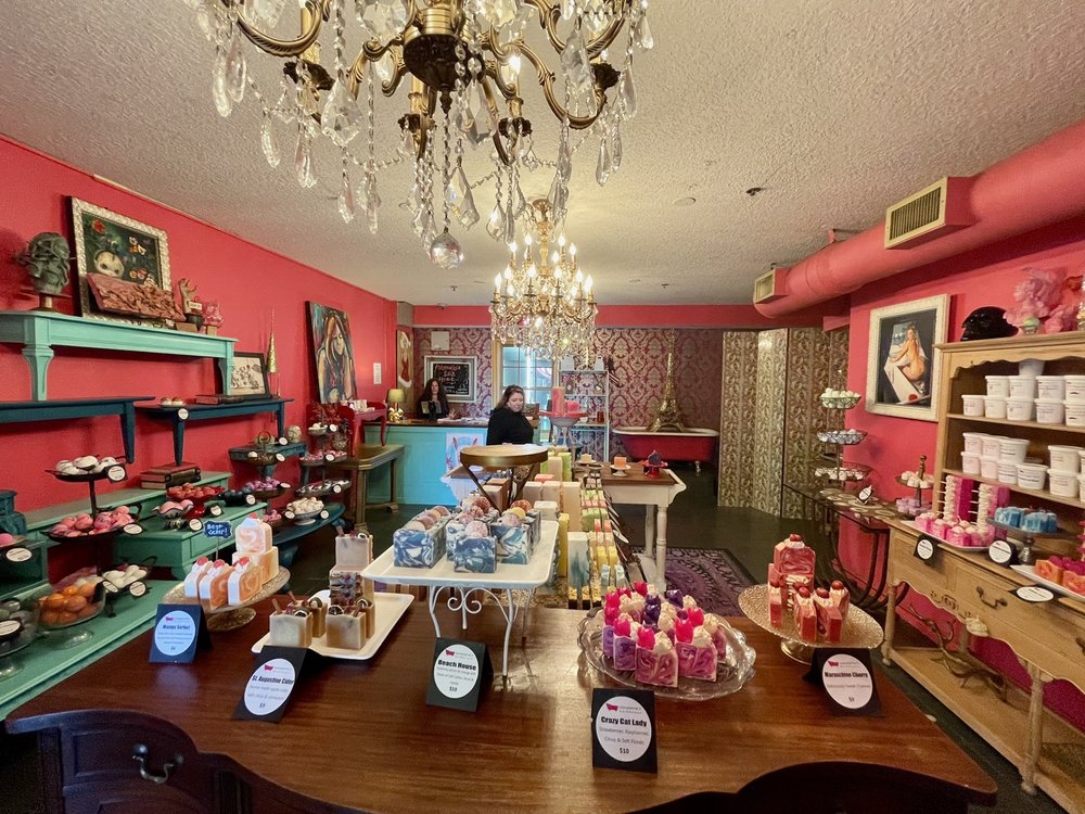 BATHHOUSE SOAPERY & BOUTIQUE CLOSED 103 Photos & 43