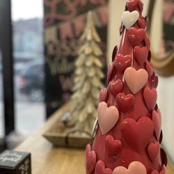 Ferry Street Optical - Valentine's Day decor