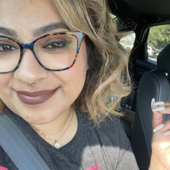 Hair by Mariela - This is when she cut my hair super short and did my touch up! Love it - Blow Dry/Out Services Near Me - Porter Ranch , California