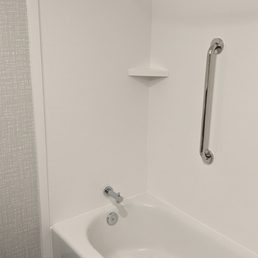 Shower/Tub Shower/Tub
