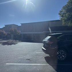 Raley's - The front of the worst Raleys I've ever been to.