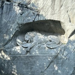 Gletschergarten Löwendenkmal