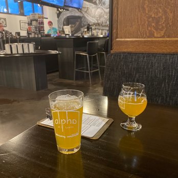 Alpha Brewing - Beerz and beerz - Breweries Near Me - Saint Louis, Missouri