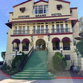 Asylum Restaurant - American Near Me - Jerome, Arizona