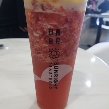 Sunright Tea Studio - Strawberry jasmine tea - Bubble Tea Near Me - Diamond Bar, California Sunright Tea Studio - Strawberry jasmine tea - Bubble Tea Near Me - Diamond Bar, California