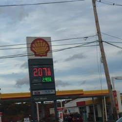 Shell - North Attleborough Shell -- 890 South Washington Street / Route 1, North Attleborough                Sign