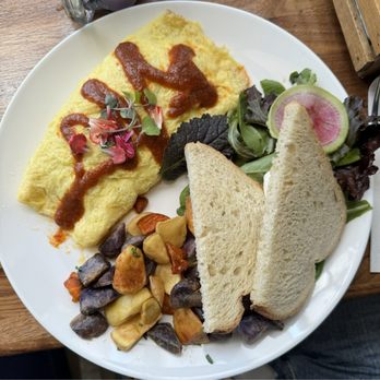Lapisara Eatery - Thai panang omlette - Breakfast & Brunch Near Me - San Francisco, California