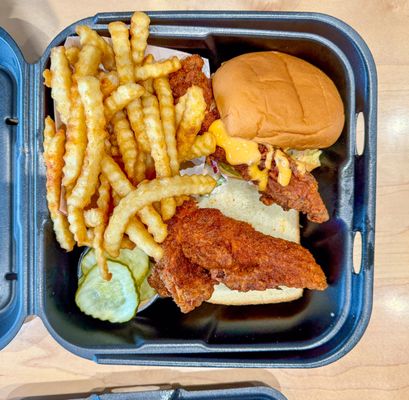 Dave’s Hot Chicken by null